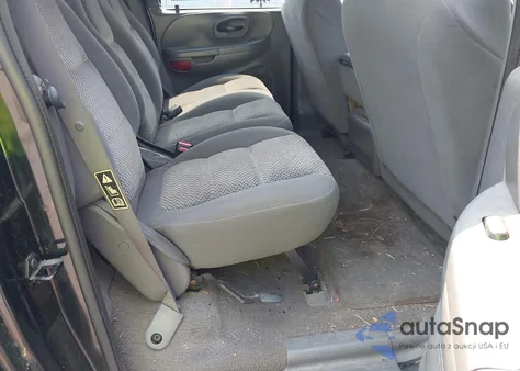 2002 Ford F-150 Lariat/Xlt z USA, uszkodzony, nr VIN 1FTRW07L42KD74947